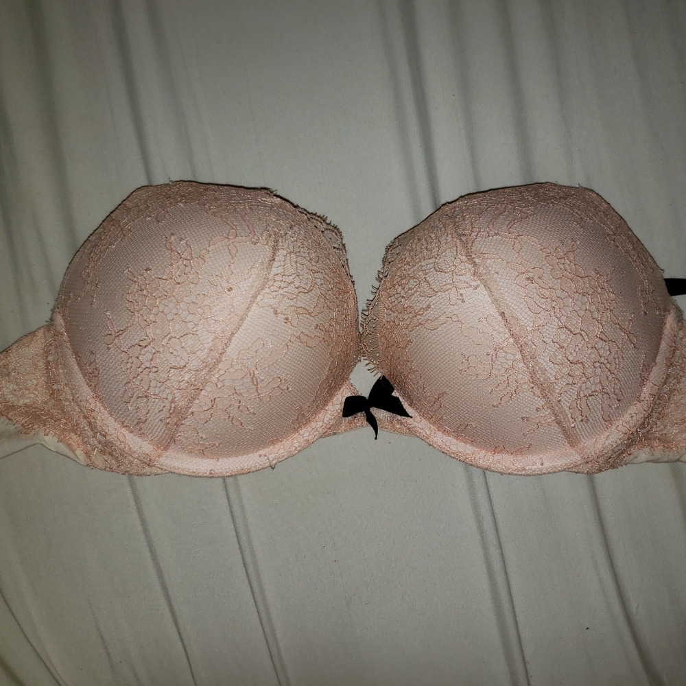 Victoria's Secret add-2-cups bra sz 32D